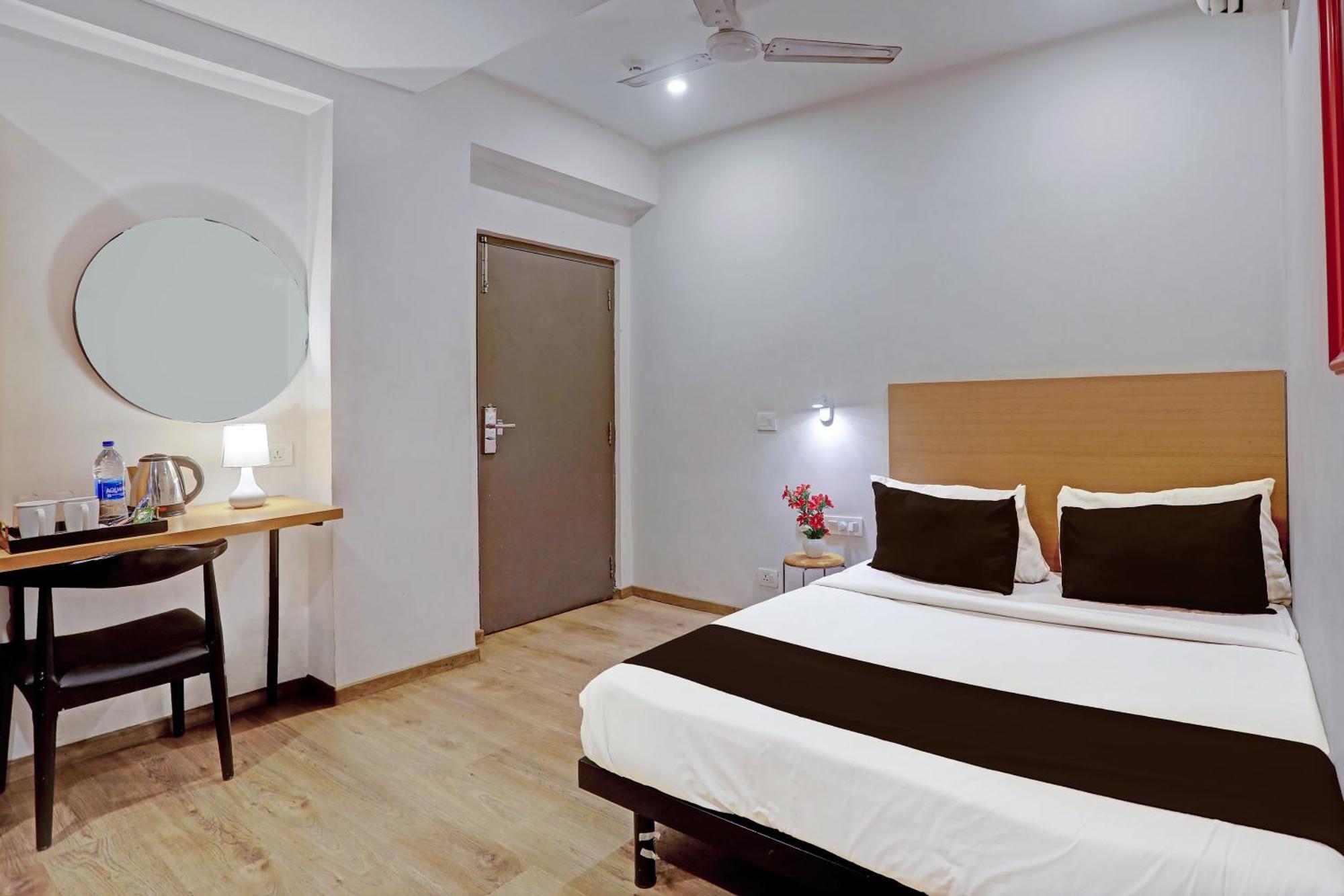 Townhouse Near Secunderabad Railway Station, Yashoda Hospital, Patny Centre מראה חיצוני תמונה