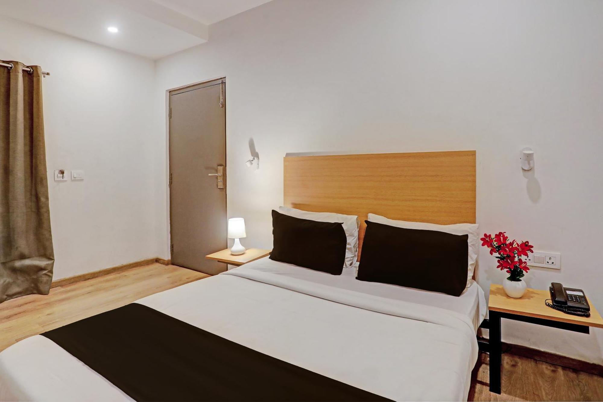Townhouse Near Secunderabad Railway Station, Yashoda Hospital, Patny Centre מראה חיצוני תמונה