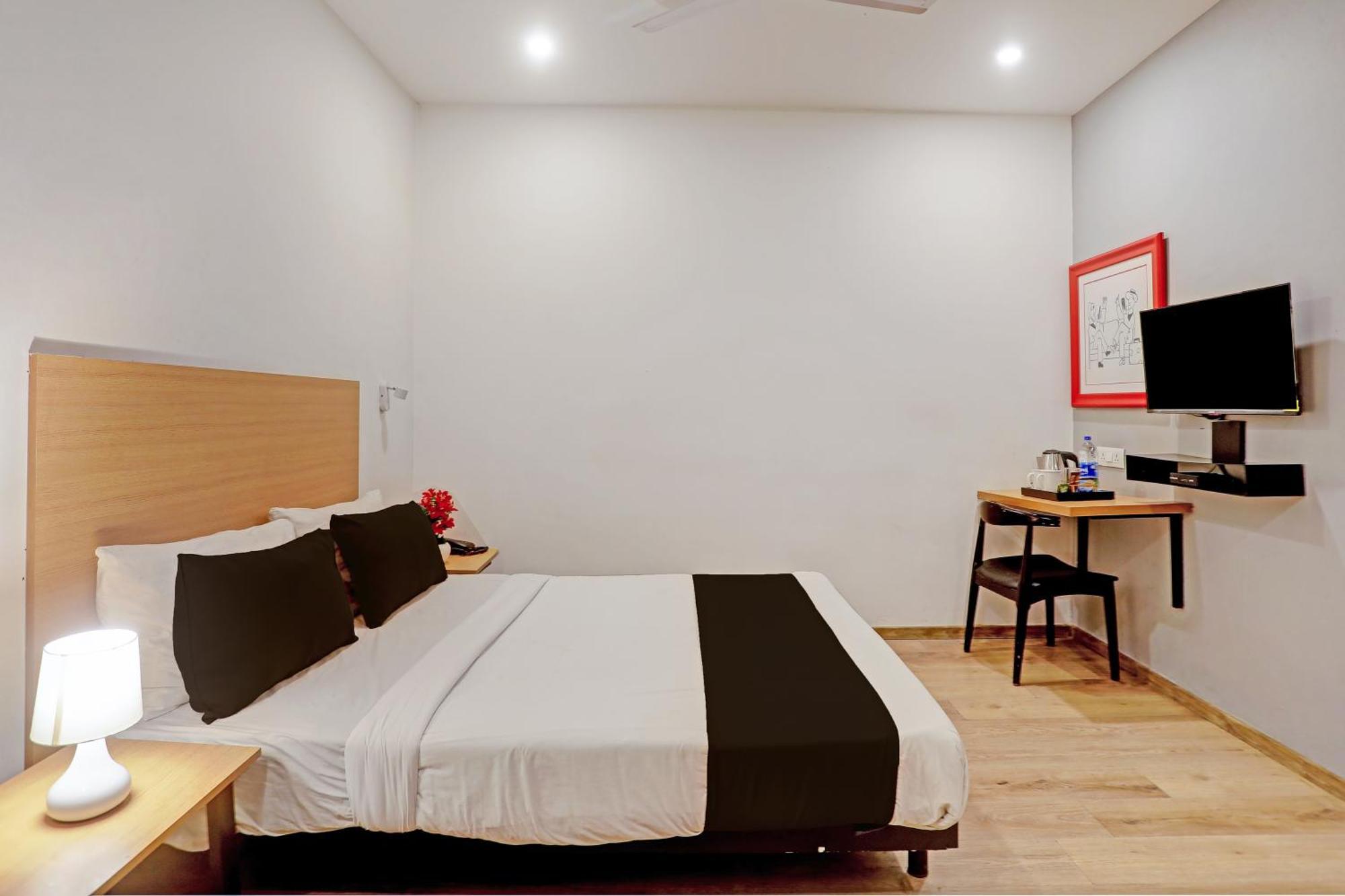 Townhouse Near Secunderabad Railway Station, Yashoda Hospital, Patny Centre מראה חיצוני תמונה